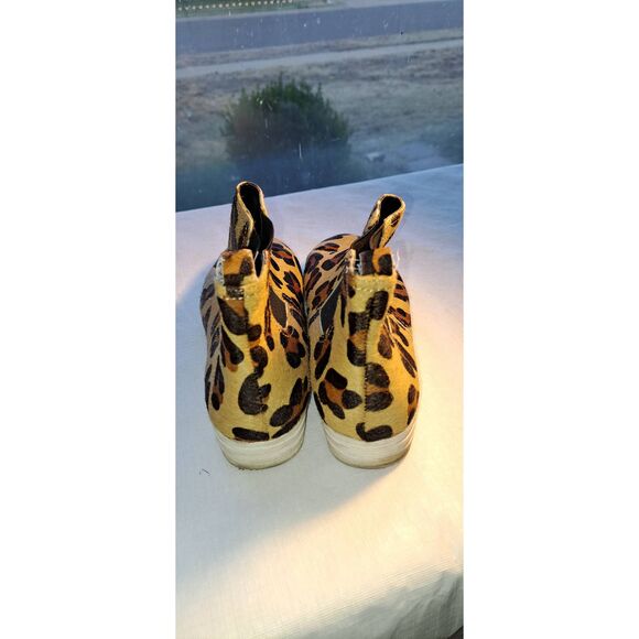 Women's Size 8 B Aerosoles Animal Hair Sneakers Leopard Print - Picture 5 of 7